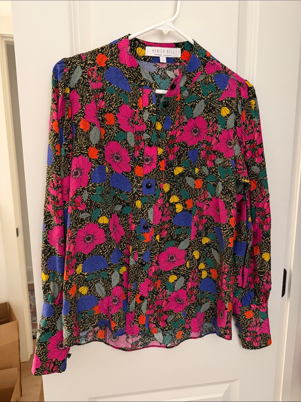HUNTER BELL Vibrant Floral Button-Front Blouse in Fuchsia Multi